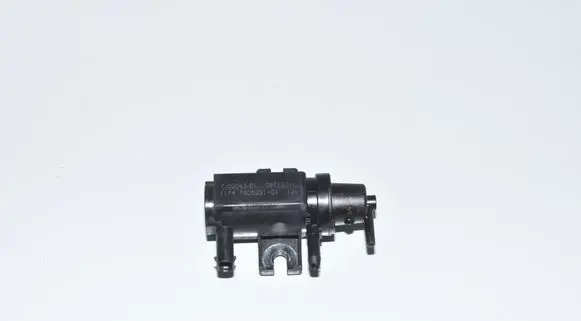 BMW 3 E90 E91 Vacuum valve 7805391 11747805391