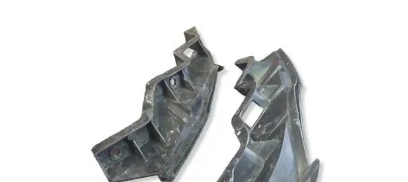 Volkswagen PASSAT B6 Front bumper mounting bracket 3C0807890
