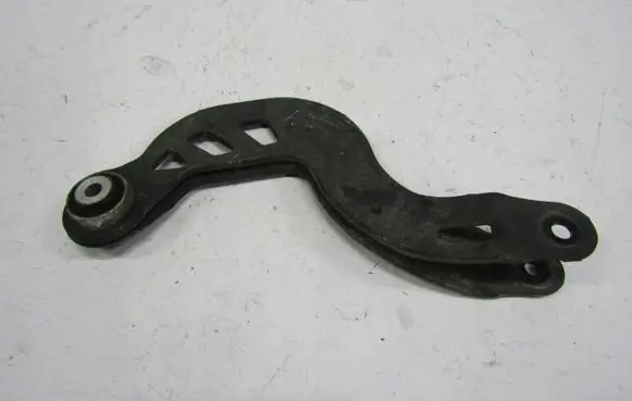 Mercedes-Benz B W246 W242 Rear control arm A2463501006
