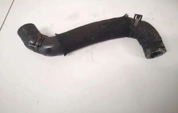 Toyota Avensis T250 Engine coolant pipe/hose