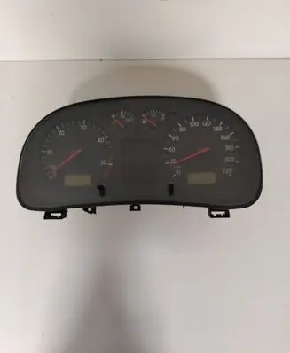 Volkswagen Golf IV Speedometer (instrument cluster) 1J0920821B 110008958013