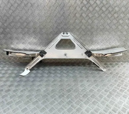Audi Q7 4M Other engine bay part 4M0806391C 4M0805645B