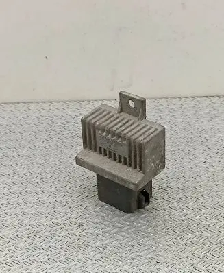 Renault Espace - Grand espace IV Glow plug pre-heat relay 7700115078