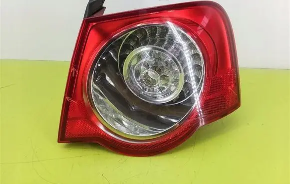 Volkswagen PASSAT B6 Rear/tail lights