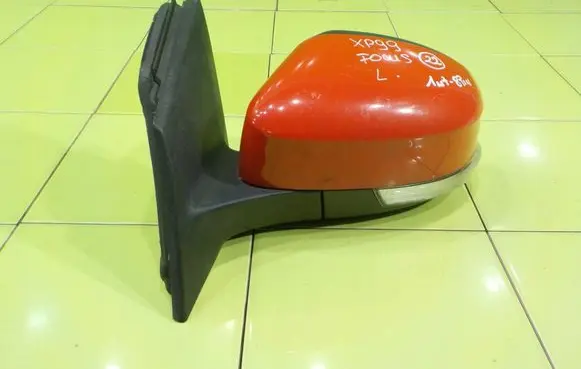 Ford Focus Front door electric wing mirror 024550 LEWE