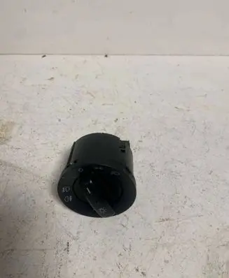 Volkswagen Golf V Light switch 1K0941431AJ