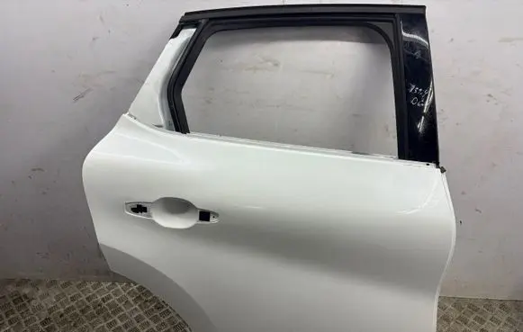 Renault Captur II Rear door