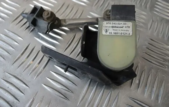 Porsche Panamera (970) Headlight/headlamp level sensor 97034302103
