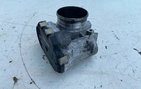 Volvo V60 Throttle valve 31216665