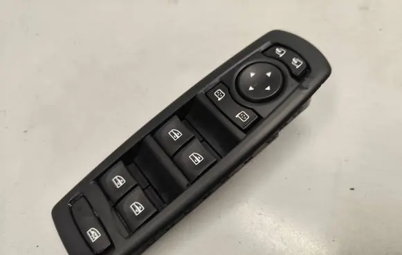 Renault Megane III Electric window control switch 809610006R