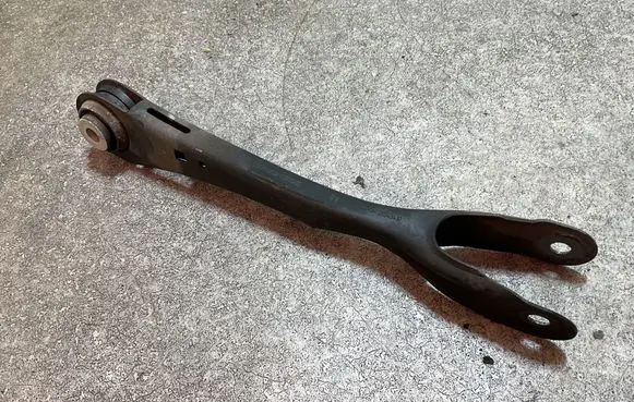 BMW 5 G30 G31 G38 Rear control arm 6893528