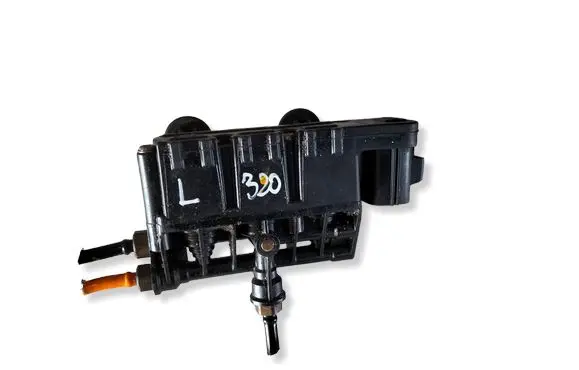 Land Rover Range Rover Sport L320 Air suspension valve block RVH000095