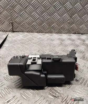 Volvo S60 Fuse module 13800159
