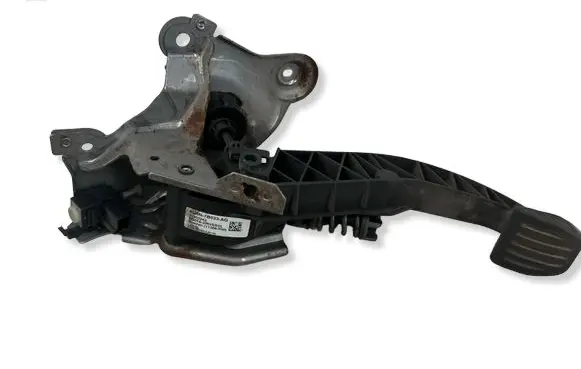 Volvo XC60 Clutch pedal 31302243
