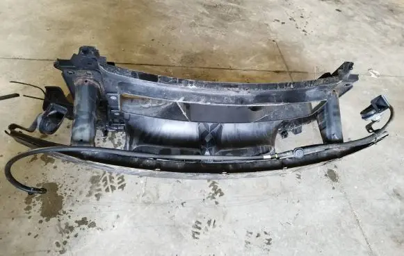 BMW 1 E81 E87 Radiator support slam panel 1857514007 1857515016
