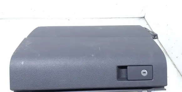 Volkswagen Touran I Glove box 1T1857101A 1T1857097B 1T1857097C