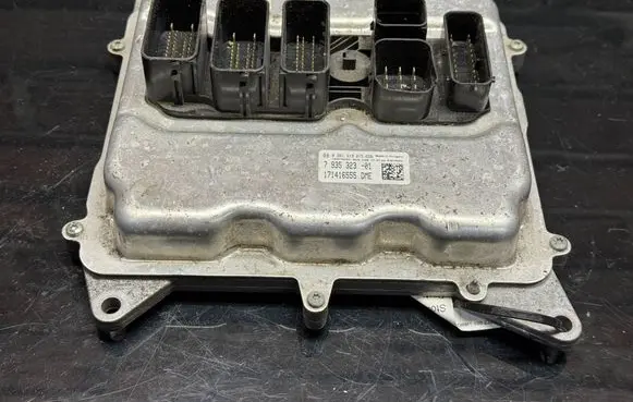 BMW 3 F30 F35 F31 Engine control unit/module 0261S19075 7935323 171416555