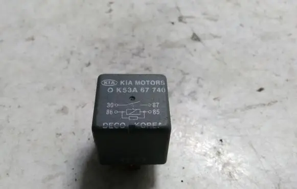 KIA Carens I Other relay OK53A67740