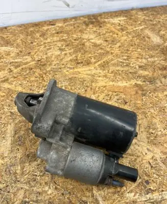 Audi A4 S4 B7 8E 8H Starter motor 06B911023A 0001107427