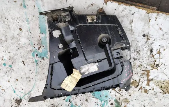 BMW 5 GT F07 Bumper support mounting bracket corner 