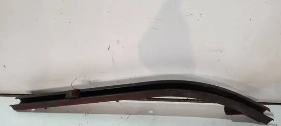 Citroen Berlingo Sliding door bottom rail 9680485880