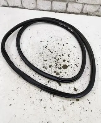 Citroen C3 Front door rubber seal 9813059580