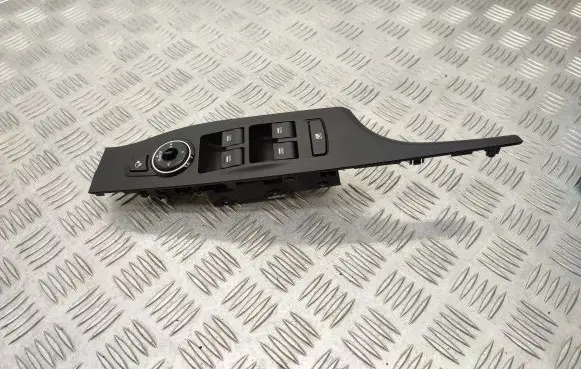 Hyundai i40 Electric window control switch 935703Z000