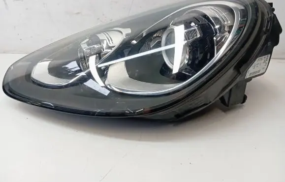 Porsche Cayenne (92A) Headlight/headlamp 7P5941751F