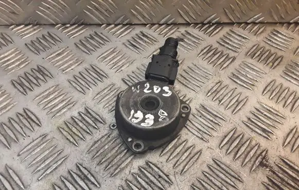Mercedes-Benz C W203 Camshaft pulley/ VANOS 2710510177 A2710510177
