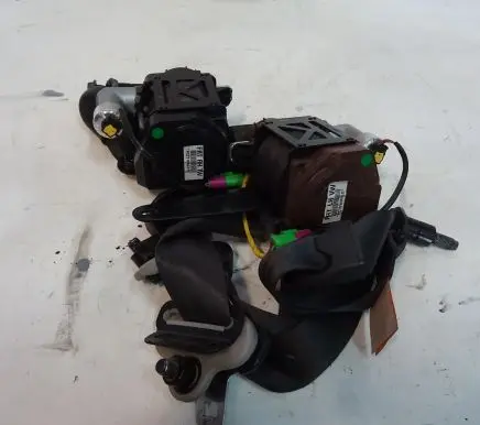 Opel Antara Front seatbelt