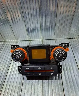 KIA Carens II Climate control unit 972501D761 G1120042 S70120004243H