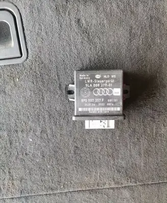 Audi A6 S6 C6 4F Light module LCM 5LA00837901 8P0907357F
