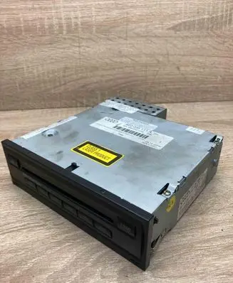 Audi A6 S6 C6 4F CD/DVD changer 4E0035111A 4E0910111D