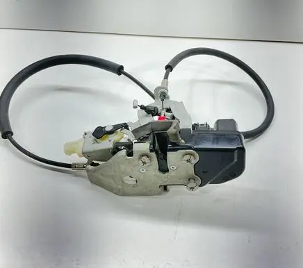 Dodge Challenger Front door lock 1120032