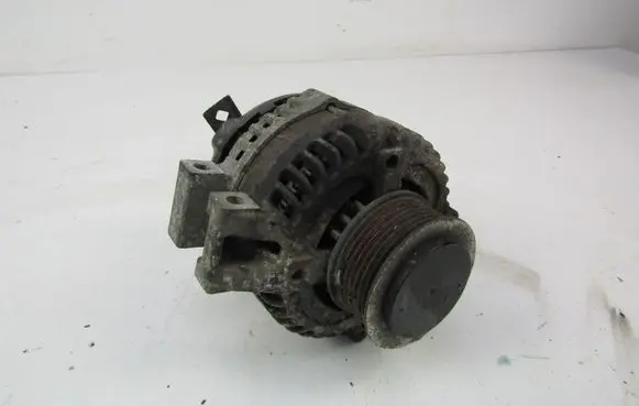 Honda CR-V Generator/alternator 