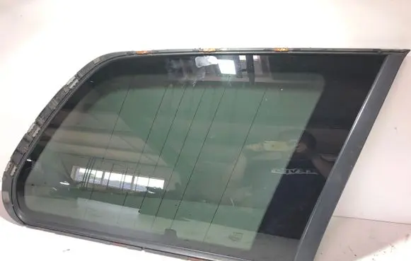 Volvo XC90 Rear side window A048587 DOT497M49AS3