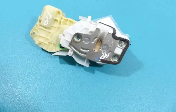 Honda City Rear door lock IMPRK811095