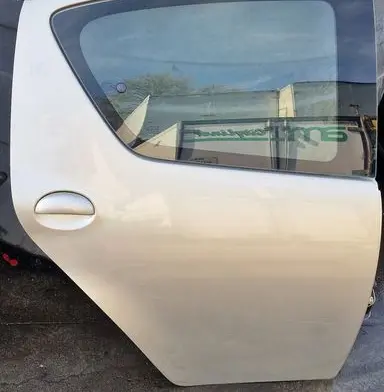 Citroen C1 Front door