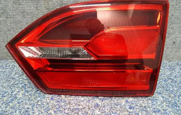 Volkswagen Jetta VI Tailgate rear/tail lights 5C6945094B