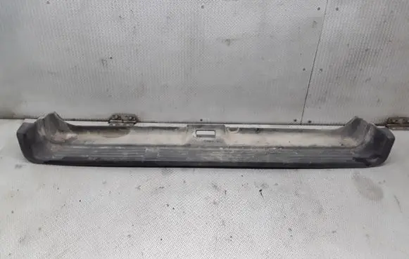 Toyota Hilux (N80, N90, N100, N110) Trunk/boot sill cover protection 5215935021