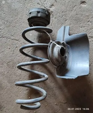 Audi A5 8T 8F Rear coil spring