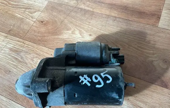 Audi A4 S4 B7 8E 8H Starter motor 0001107427 06B911023A