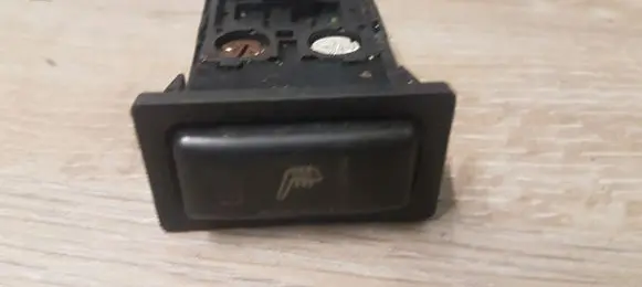 Toyota Avensis T220 Fog light switch 153261