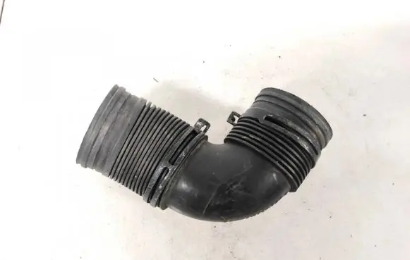 Air intake hose/pipe