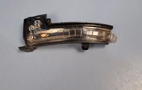 Skoda Scala Mirror indicator light 654949101
