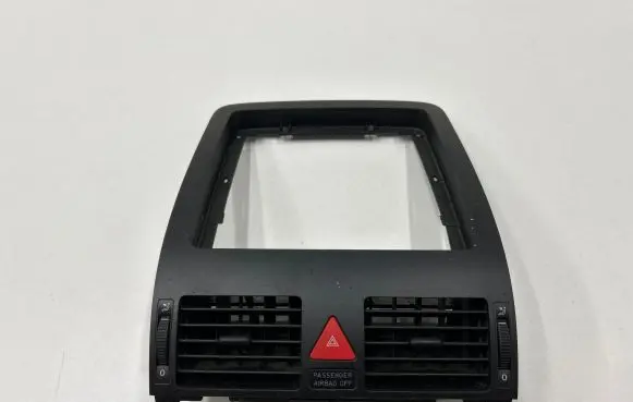 Volkswagen Touran I Dash center air vent grill