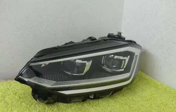 Volkswagen Golf Sportsvan Headlight/headlamp 517941081