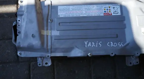 Toyota Yaris Cross Hybrid / electric car battery G9280-K0010