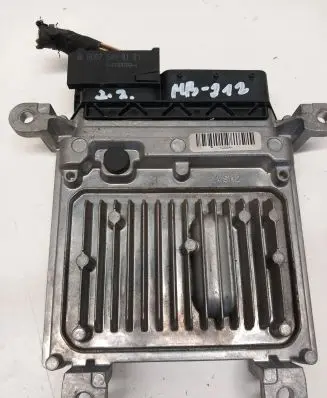 Mercedes-Benz E W212 Engine control unit/module A6519007500 28312735 A0064461540