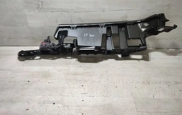 Peugeot 308 Other trunk/boot trim element 9802262780 MP6992
